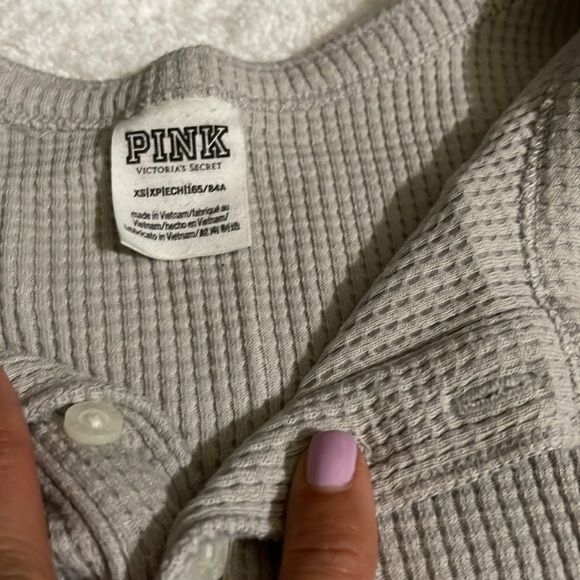 Sweater - Picture 4 of 4